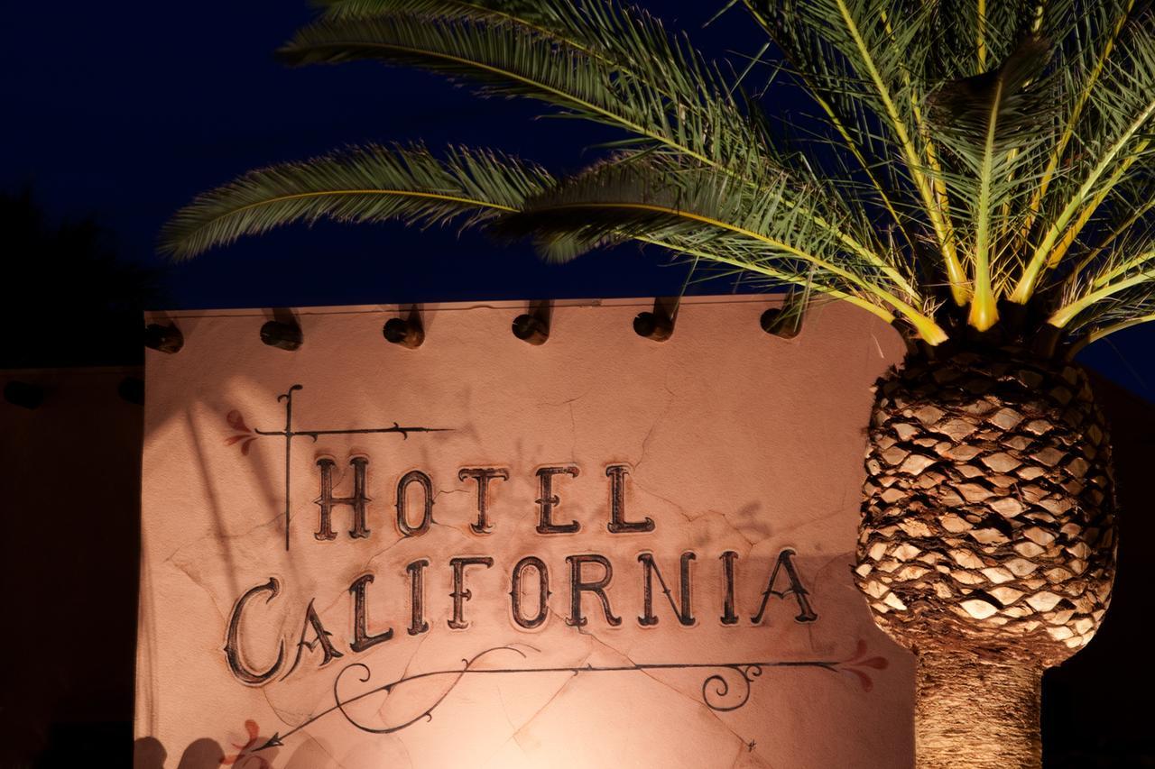 ホテル カリフォルニア パーム・スプリングス エクステリア 写真